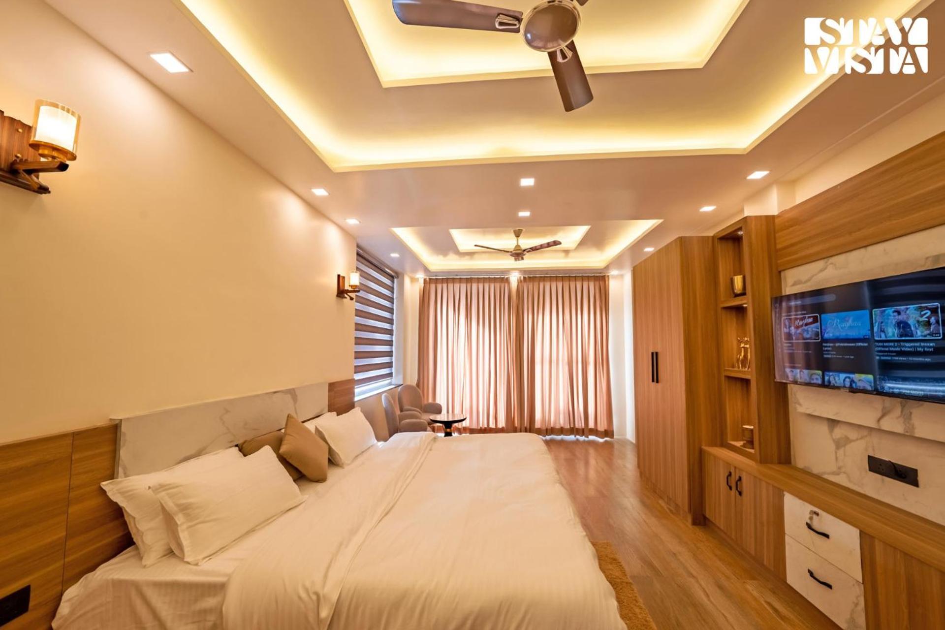 Stayvista At Sunset Springs With Pool & Views Nainital Extérieur photo