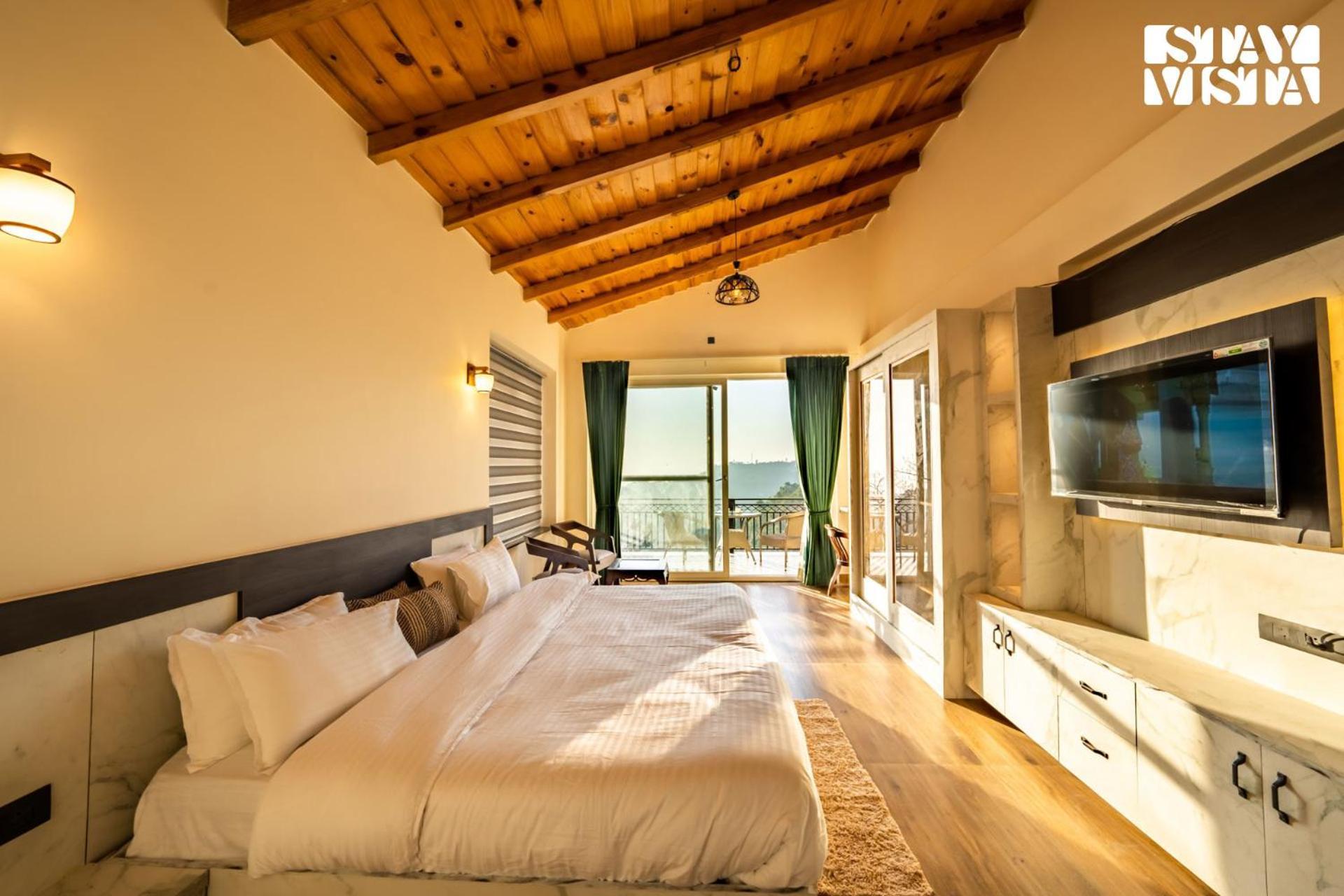 Stayvista At Sunset Springs With Pool & Views Nainital Extérieur photo